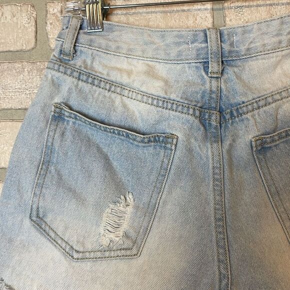 Dance & Marvel Blue Distressed Jean Shorts with stars Americana size small - Picture 4 of 6